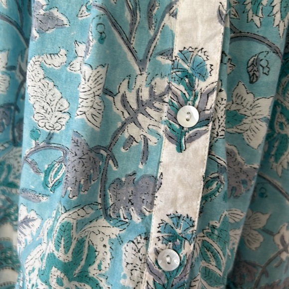 Darlington Isle Mixed Batik Prints Midi Dress Flutter Sleeves Abalone Buttons - Picture 6 of 9